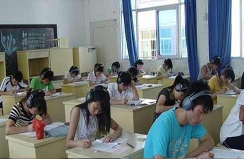 大學(xué)生想學(xué)好英語(yǔ)，一定要將這些英語(yǔ)學(xué)習(xí)APP收入囊中，太實(shí)用了