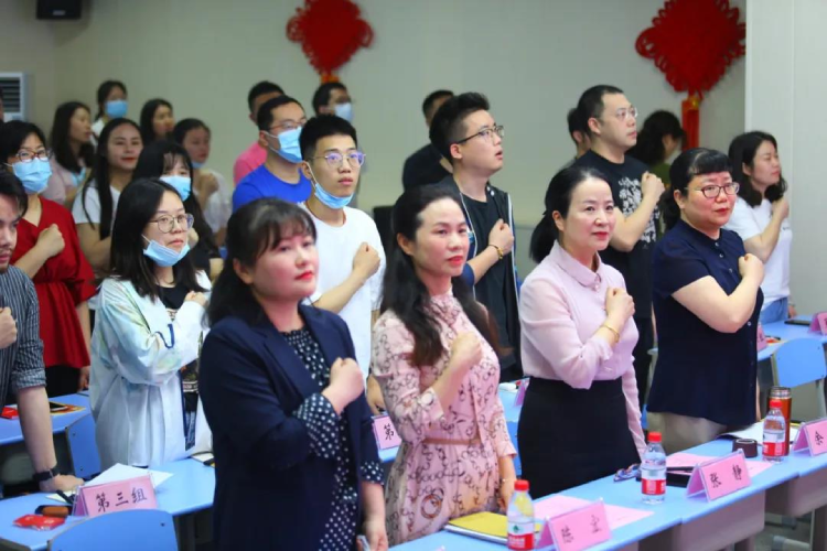 紀(jì)實(shí)| 擔(dān)當(dāng)時(shí)代重任，成就出彩人生